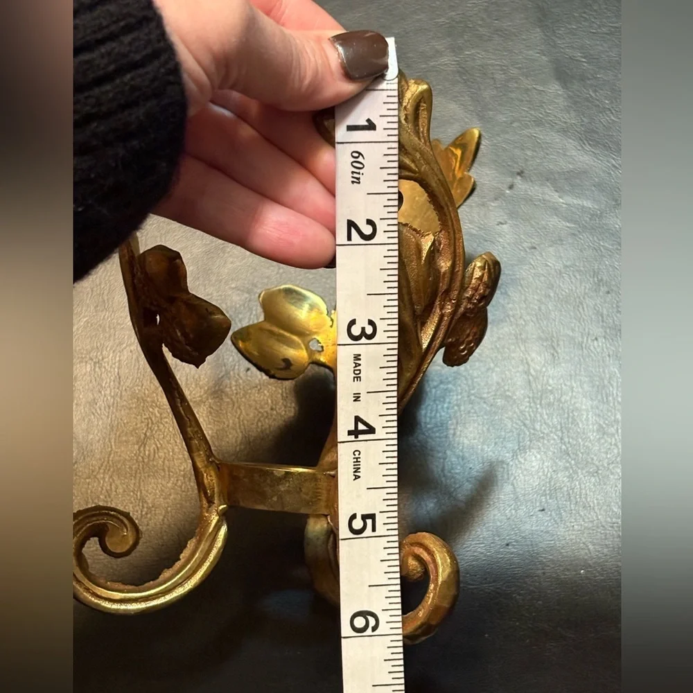 Brass acorn and leaves candle holder